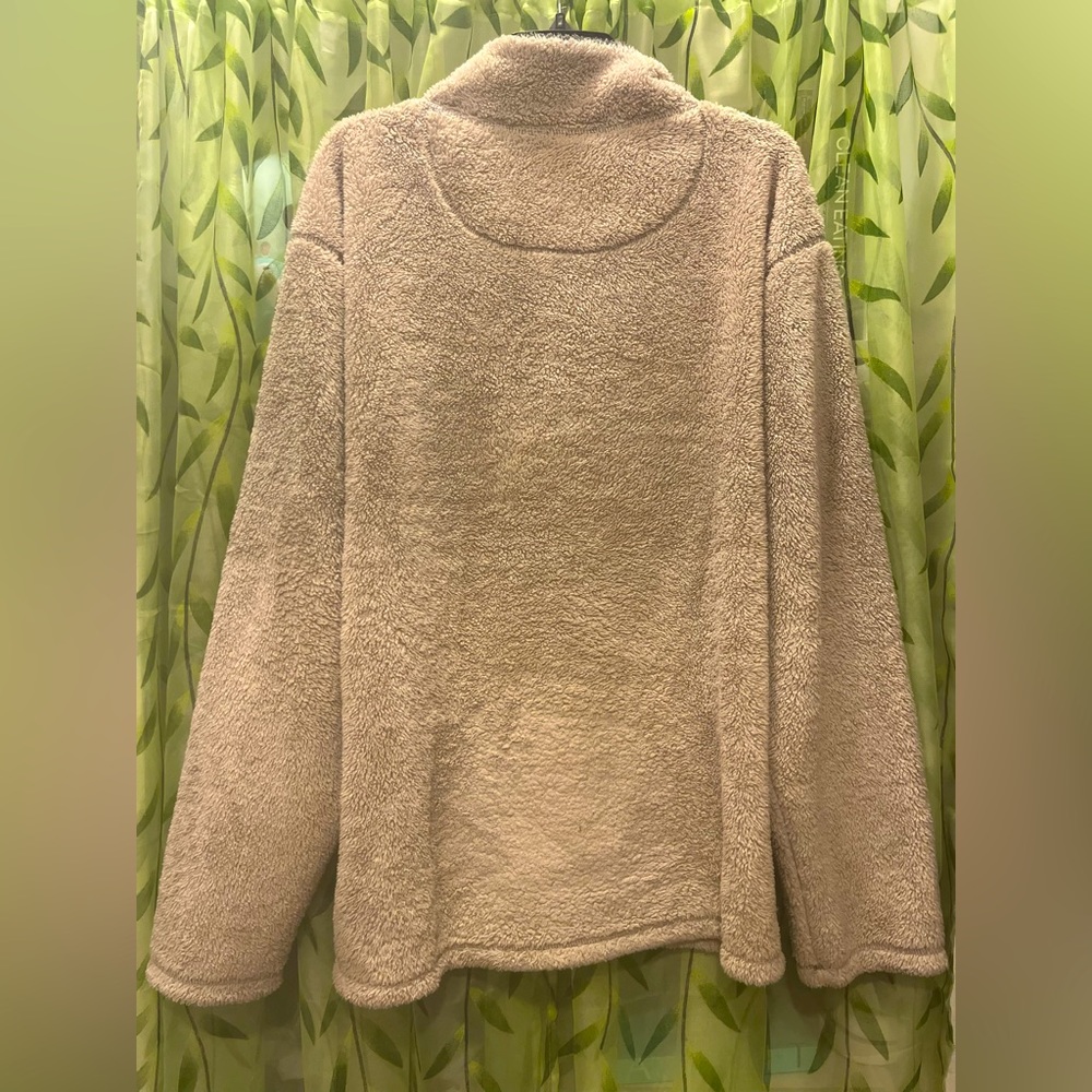 Fuzzy Over Sized Pullover - Picture 3 of 5